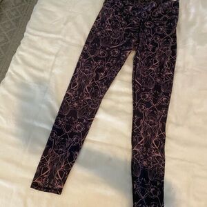 Fabletics high waisted Floral Patterned Leggings